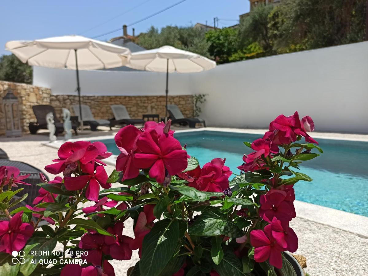 Avra Villa Gaios Buitenkant foto